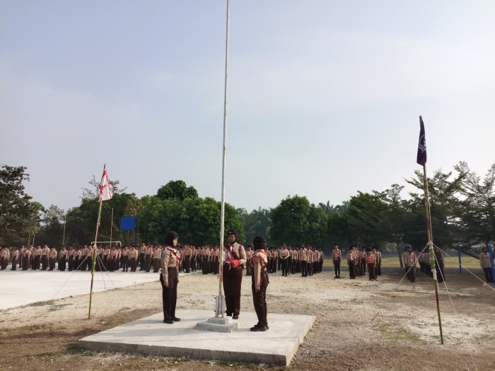 Peringatan Hari Pramuka ke-65 di MTsN 4 Bungo: Menempa Generasi Terampil, Mandiri, dan Berkarakter
