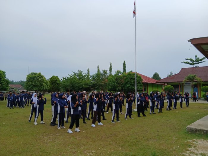 Senam Pagi Jadi Wujud Semangat dan Kekompakan Siswa MTsN 4 Bungo