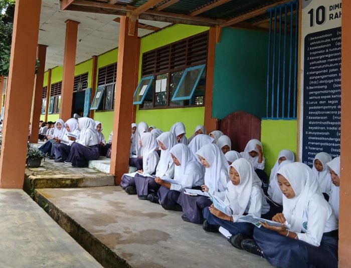 Pasca Libur Idulfitri, Siswa MTsN 4 Bungo Kembali Laksanakan Rutinitas Pengajian Pagi Pasca Libur Idulfitri, Siswa MTsN 4 Bungo Kembali Laksanakan Rutinitas Pengajian Pagi