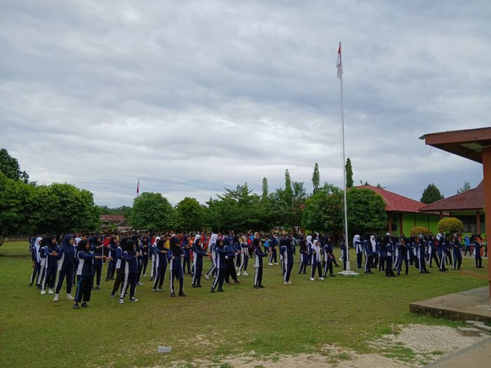 MTsN 4 Bungo Gelar Program Kamis Sehat untuk Siswa