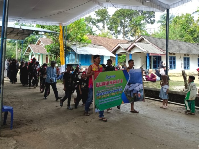 Pawai Keliling Warnai Perayaan Hari Jadi Ke-43 Kampung 5 Sido Mulyo Dusun Daya Murni