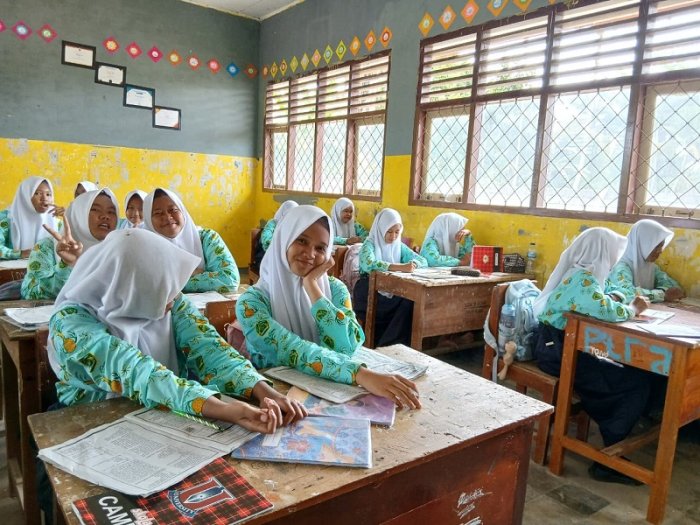 Siswa Sambut Ujian Semester Ganjil dengan Semangat dan Riang Gembira