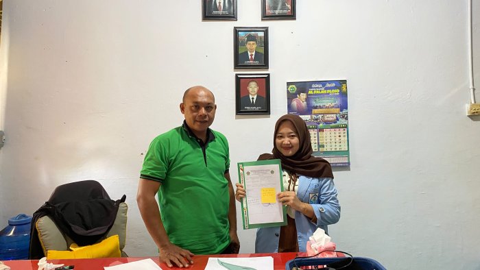 Terima Kunjungan Mahasiswi UI Yasni Bungo, Bapak Ahmad Syarif Berikan Lampu Hijau untuk Riset Pendidikan Terima Kunjungan Mahasiswi UI Yasni Bungo, Bapak Ahmad Syarif Berikan Lampu Hijau untuk Riset Pendidikan