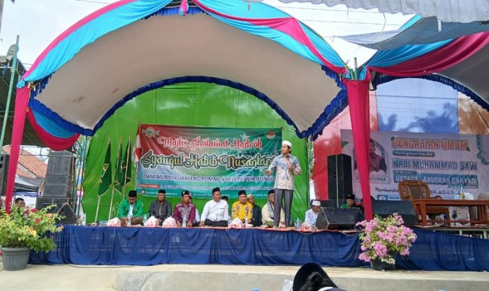 Guru dan Siswa MTsN 4 Bungo Hadiri Tabligh Akbar Bersama Ustadz Kondang Ucai Batu Bara Guru dan Siswa MTsN 4 Bungo Hadiri Tabligh Akbar Bersama Ustadz Kondang Ucai Batu Bara