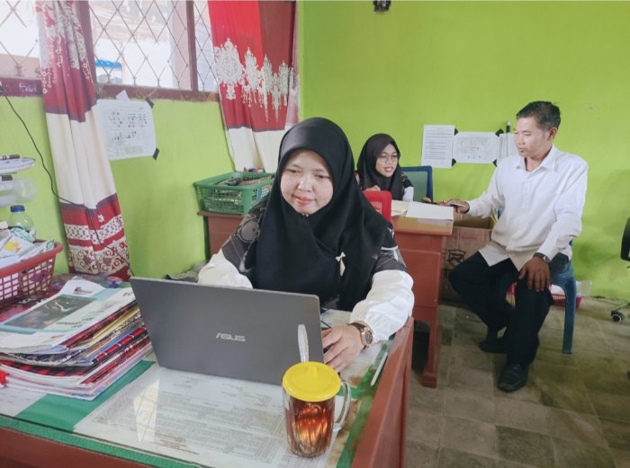 Guru MTsN 4 Bungo Ikuti Pelatihan PINTAR Kemenag RI