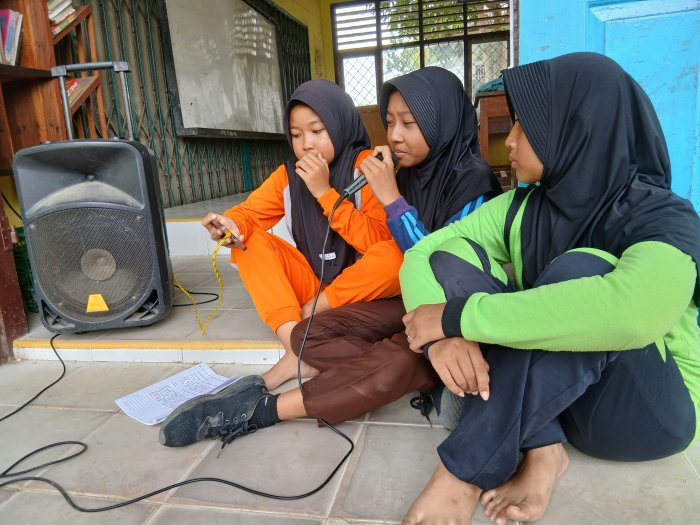Kegiatan Pengembangan Diri, Wadah Siswa MTsN 4 Bungo Tunjukkan Talenta Vokal solo