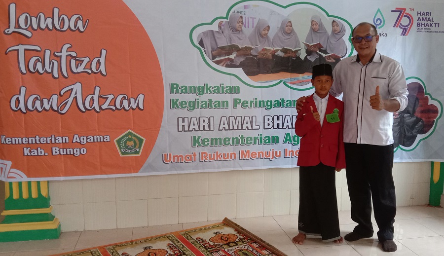 MERIAHKAN HAB KE-79, SISWA MTSN 4 BUNGO IKUTI LOMBA ADZAN TINGKAT KABUPATEN