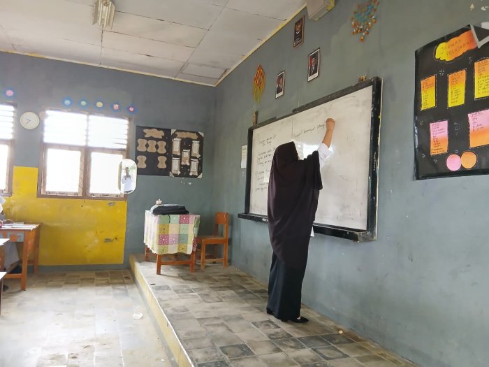 Menumbuhkan Semangat Nasionalisme melalui Pembelajaran IPS di MTsN 4 Bungo Menumbuhkan Semangat Nasionalisme melalui Pembelajaran IPS di MTsN 4 Bungo