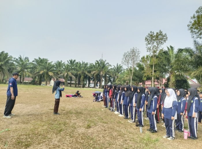 Demi Penampilan Terbaik, Paduan Suara MTsN 4 Bungo Tak Kenal Lelah Berlatih