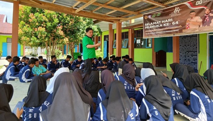 Arahan Penting Waka Kehumasan MTsN 4 Bungo: Bijaklah di Dunia Maya