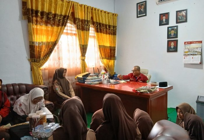 Menyemangati Delegasi Olimpiade OMI, Kepala MTsN 4 Bungo Beri Pesan Berharga Menyemangati Delegasi Olimpiade OMI, Kepala MTsN 4 Bungo Beri Pesan Berharga