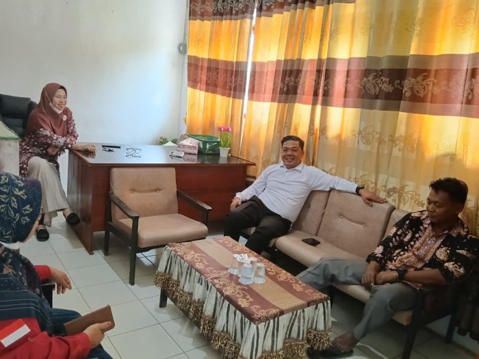 Kaur. TU MTsN 4 Bungo Gelar Rapat Evaluasi Pembelajaran Daring di Tengah Kabut Asap Pekat Kaur. TU MTsN 4 Bungo Gelar Rapat Evaluasi Pembelajaran Daring di Tengah Kabut Asap Pekat