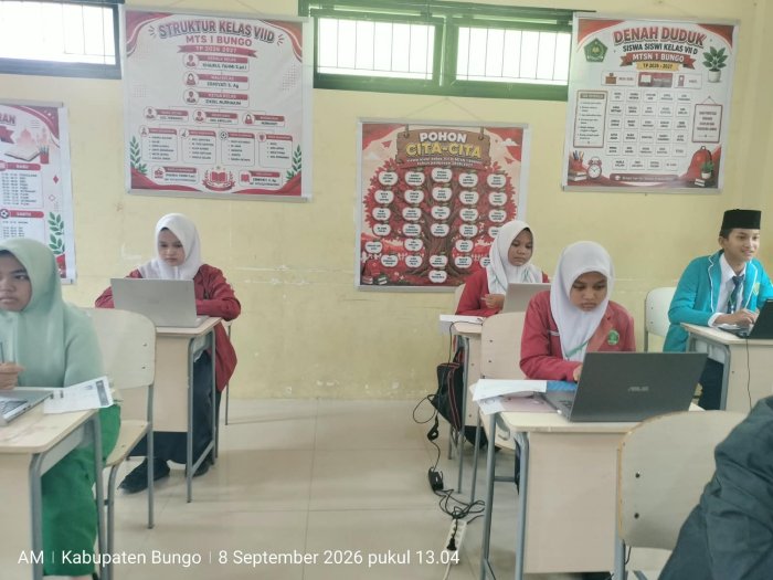 Uji Tangkas Bidang Sains, Peserta OMI Mapel IPA MTsN 4 Bungo Konsentrasi Penuh Hadapi Ujian Uji Tangkas Bidang Sains, Peserta OMI Mapel IPA MTsN 4 Bungo Konsentrasi Penuh Hadapi Ujian