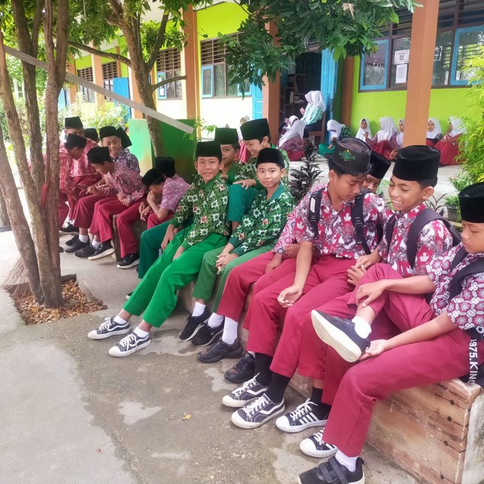 Langkah Awal Menuju Madrasah Unggulan, Ratusan Calon Pelajar MTsN 4 Bungo Ikuti Observasi PMBM