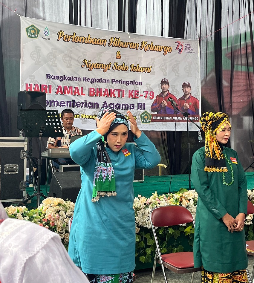 MERIAHKAN HAB KE-79, LOMBA PASANG TEKULUK LESTARIKAN WARISAN BUDAYA  MELAYU JAMBI