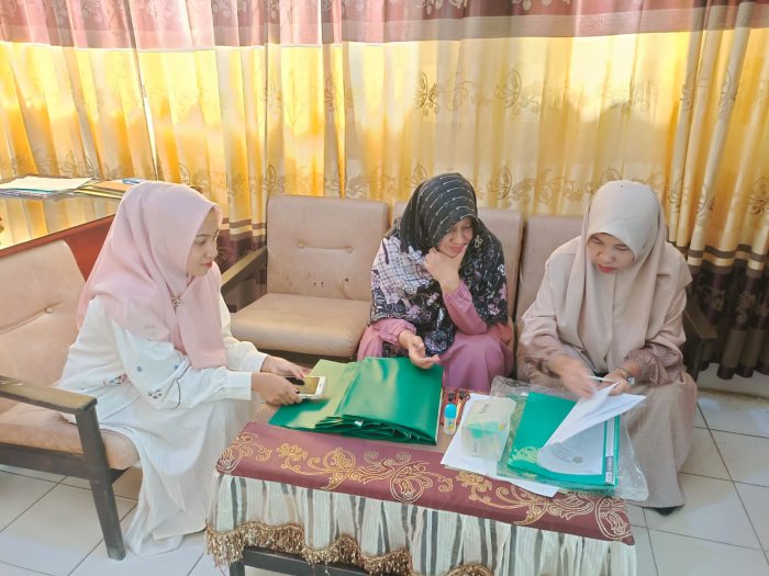 Panitia Ujian Lakukan Pengambilan ATK untuk Matangkan Persiapan Panitia Ujian Lakukan Pengambilan ATK untuk Matangkan Persiapan