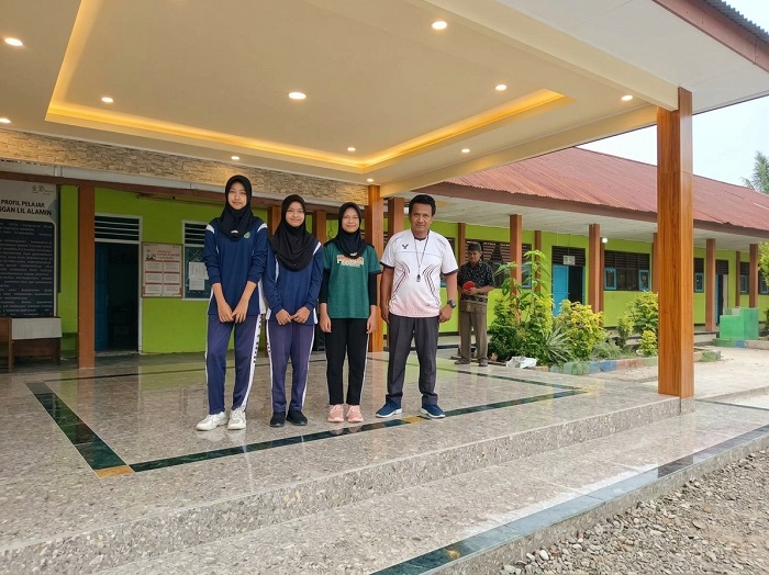 Menembus Batas Menuju Juara: Srikandi Tenis Meja MTsN 4 Bungo Intensifkan Latihan Jelang Kompas Tingkat Provinsi