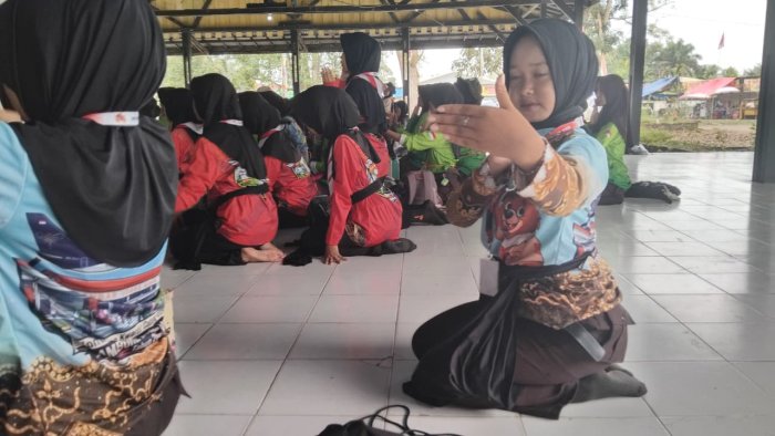 Ikuti Jamda Jambi, Siswi MTsN 4 Bungo Kenali Lebih Dekat Tarian Sikapur Sirih