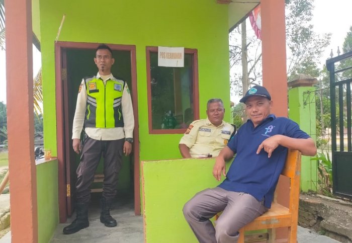 Pak Suwasno, 23 Tahun Mengabdi sebagai Tenaga Honor di MTsN 4 Bungo Pak Suwasno, 23 Tahun Mengabdi sebagai Tenaga Honor di MTsN 4 Bungo