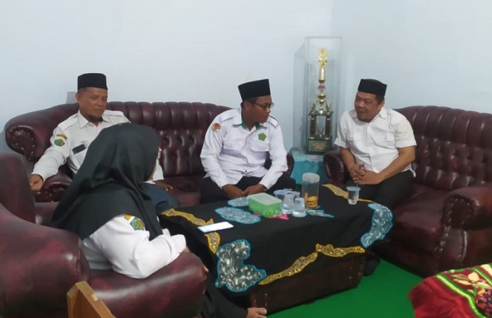 Kepala MTsN 4 Bungo Bahas Agenda Penting Akhir Tahun Ajaran Kepala MTsN 4 Bungo Bahas Agenda Penting Akhir Tahun Ajaran