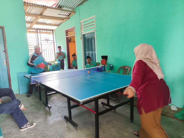 Sinergi Lewat Olahraga, Pertarungan Sengit Wakakur VS Wakapras Hebohkan MTsN 4 Bungo
