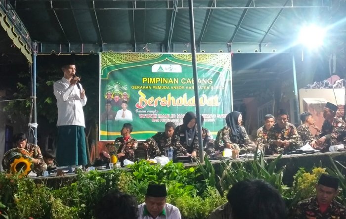 Kepala MTsN 4 Bungo Hadiri Gerakan Pemuda Ansor Bungo Bershalawat.