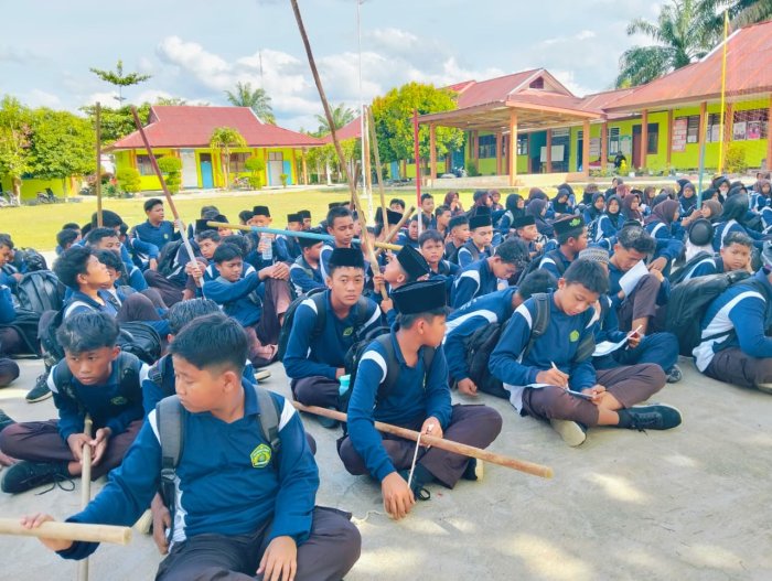 Persiapan Matang, Siswa Antusias Mengikuti Kegiatan Hiking pada Penilaian Pramuka Persiapan Matang, Siswa Antusias Mengikuti Kegiatan Hiking pada Penilaian Pramuka