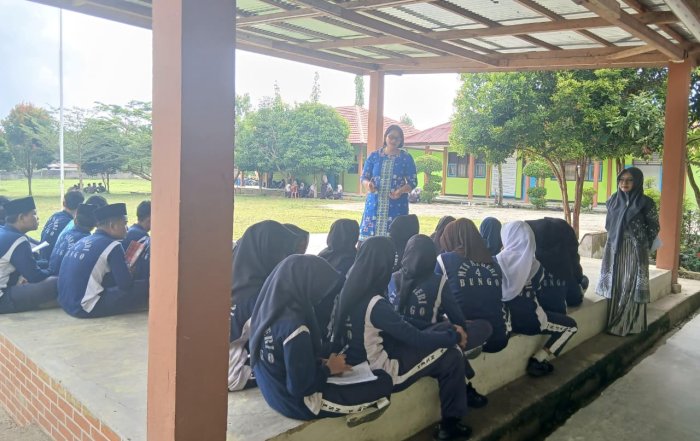 Penyuluhan Kesehatan dan Edukasi Anti-Bullying, Siswa MTsN 4 Bungo Dapat Pembekalan Komprehensif dari Puskesmas Penyuluhan Kesehatan dan Edukasi Anti-Bullying, Siswa MTsN 4 Bungo Dapat Pembekalan Komprehensif dari Puskesmas