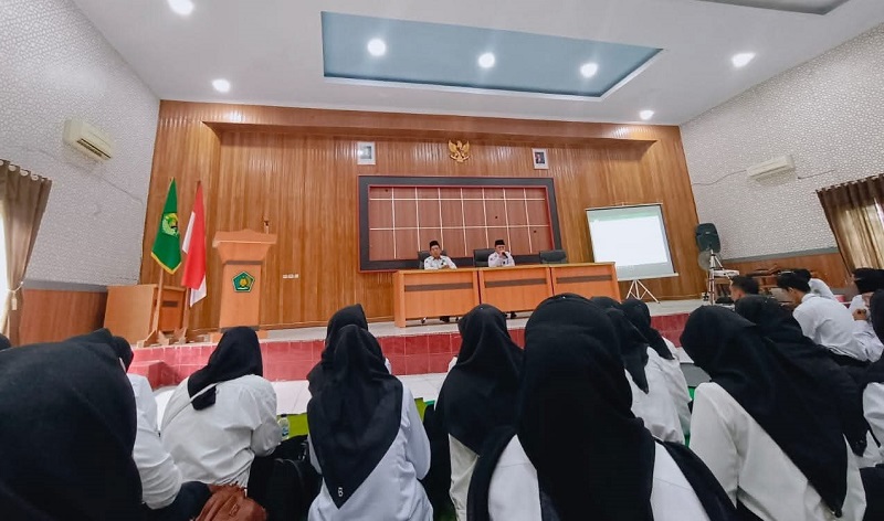 CPNS DAN PPPK TAHAP I SATKER MTSN 4 BUNGO IKUTI ACARA PEMBUKAAN LATSAR DAN ORIENTASI PPPK 