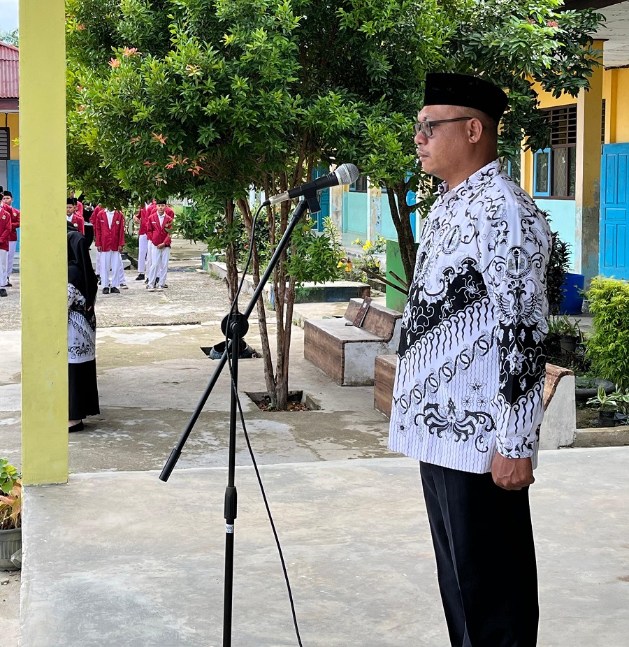 MTS N 4 BUNGO GELAR UPACARA HARI GURU NASIONAL TAHUN 2024 MTS N 4 BUNGO GELAR UPACARA HARI GURU NASIONAL TAHUN 2024