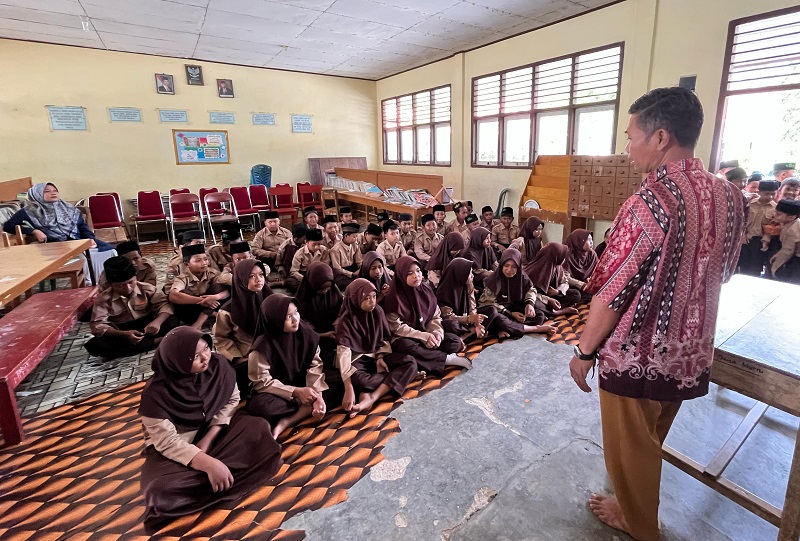 MTSN 4 Bungo Siap Gaungkan Penerimaan Siswa Baru Melalui Sosialisasi SPMB MTSN 4 Bungo Siap Gaungkan Penerimaan Siswa Baru Melalui Sosialisasi SPMB