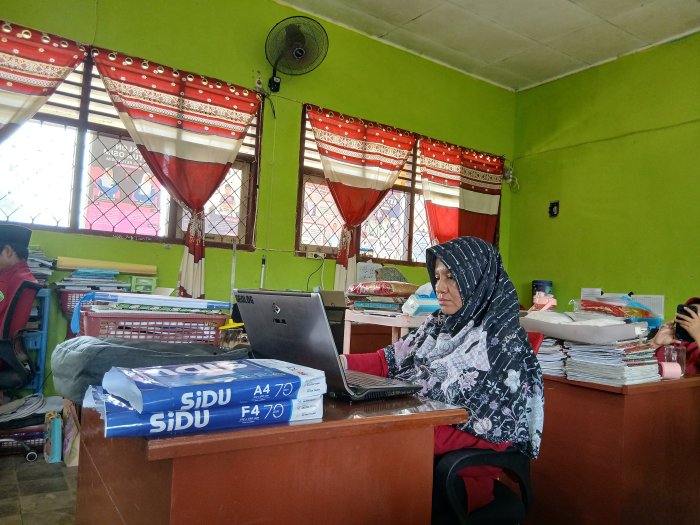 MTsN 4 Bungo Matangkan Administrasi Ujian Semester Ganjil 2025 Berbasis Android MTsN 4 Bungo Matangkan Administrasi Ujian Semester Ganjil 2025 Berbasis Android