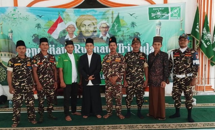 Guru MTsN 4 Bungo Sampaikan Tausyiah di Pengajian Fatayat Muslimat  NU Pelepat Ilir