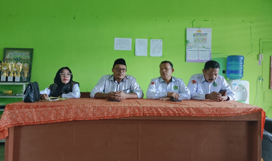 PAMIT PURNA TUGAS PENGAWAS MADRASAH TETAP JALIN SILATURAHMI