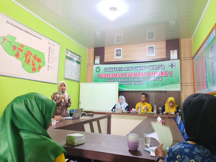 Sinergi Kesehatan Sekolah dan Desa, Pembina UKS MTsN 4 Bungo Ikuti Penguatan CKG dan PKG