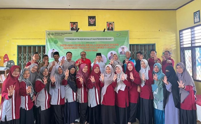 Pembinaan di MTsN 4 Bungo: Ka.Kan Kemenag Soroti Pentingnya Peran Sosial Siswa Pembinaan di MTsN 4 Bungo: Ka.Kan Kemenag Soroti Pentingnya Peran Sosial Siswa