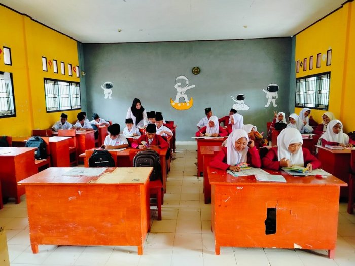 Reading Time! Kelas VII.C Aktif Tingkatkan Kosakata dan Pemahaman Teks Reading Time! Kelas VII.C Aktif Tingkatkan Kosakata dan Pemahaman Teks